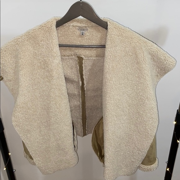 Aéropostale Faux Suede Sherpa Lined Jacket - Picture 8 of 9